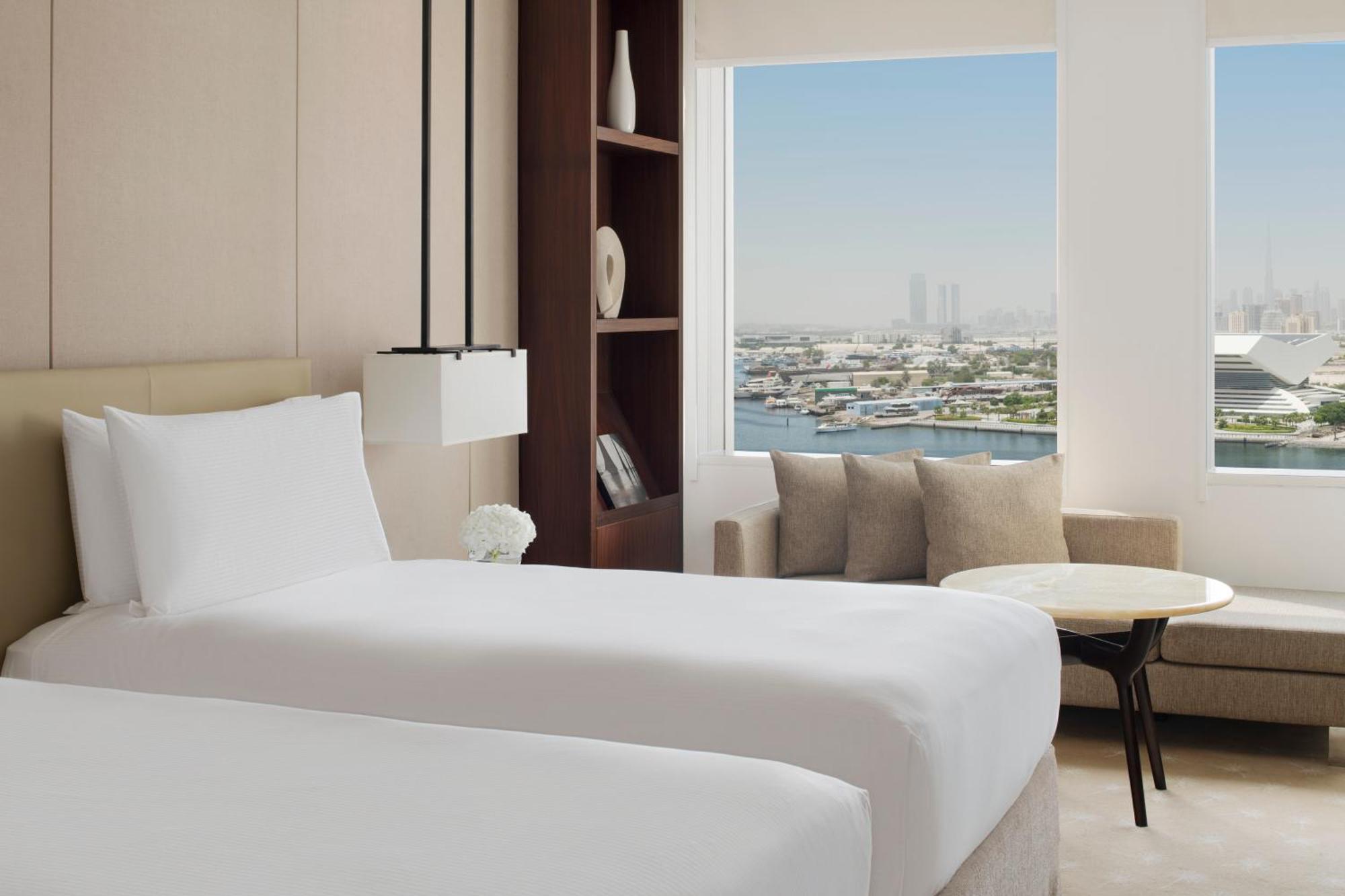 Intercontinental Dubai Festival City By Ihg Luaran gambar A guest room at the hotel