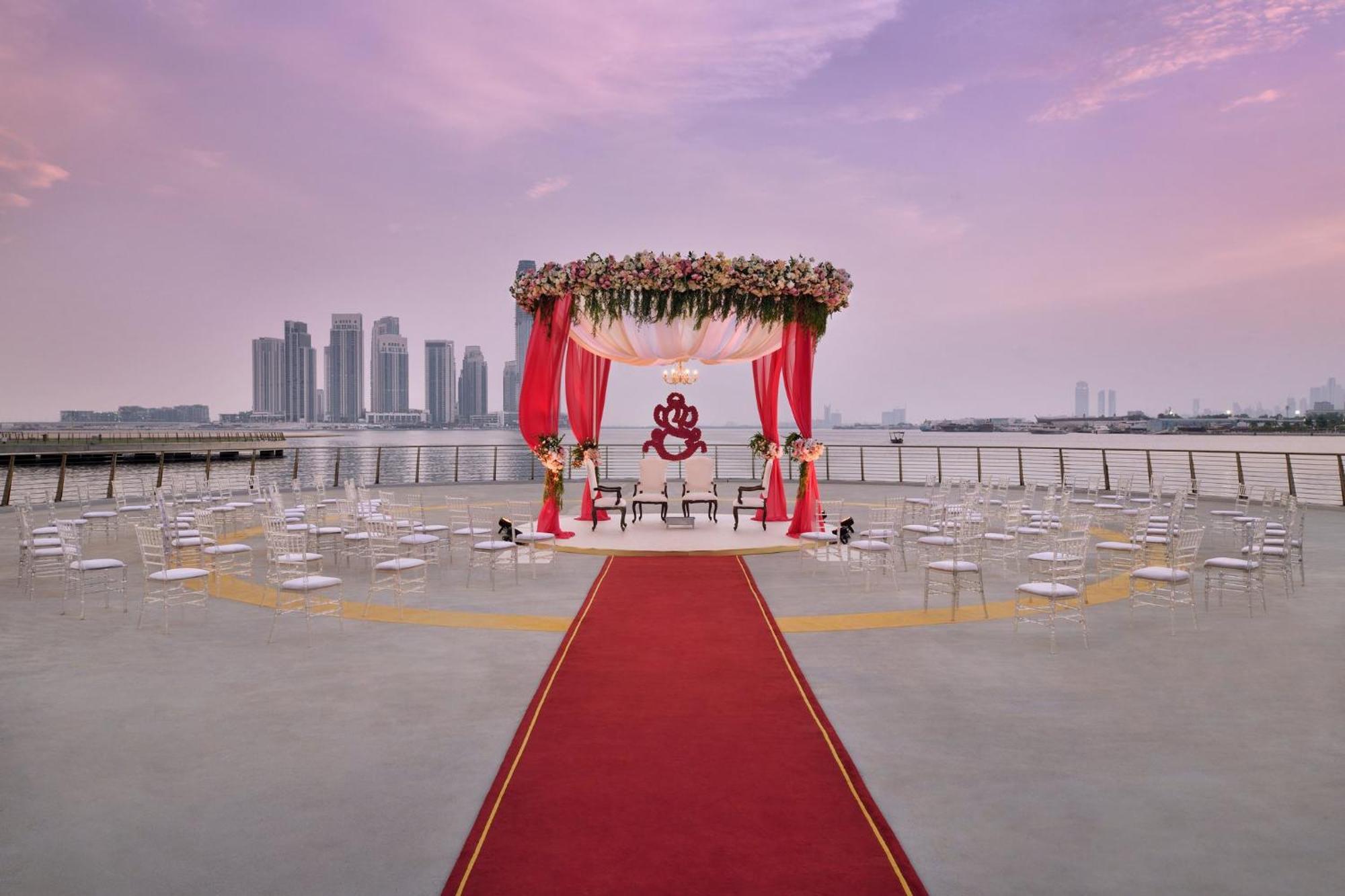 Intercontinental Dubai Festival City By Ihg Luaran gambar The Wedding Deck