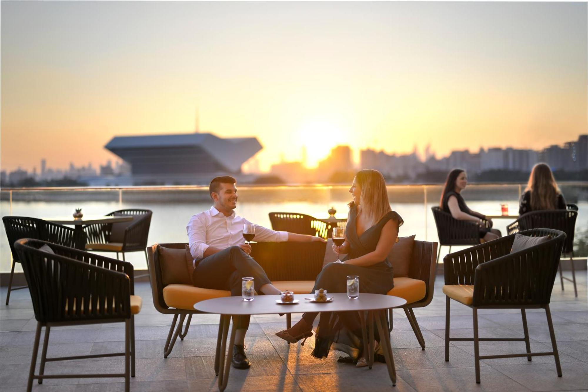 Intercontinental Dubai Festival City By Ihg Luaran gambar View from the rooftop bar